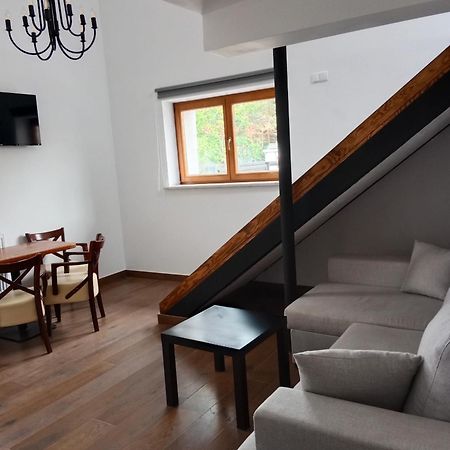 Pokoje Goscinne Atelier Orneta Екстериор снимка