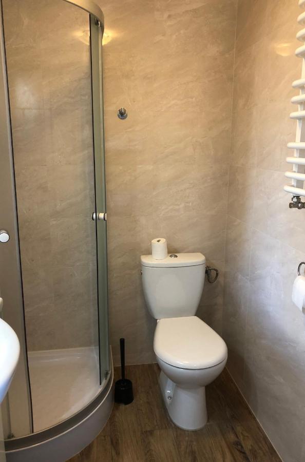Pokoje Goscinne Atelier Orneta Екстериор снимка